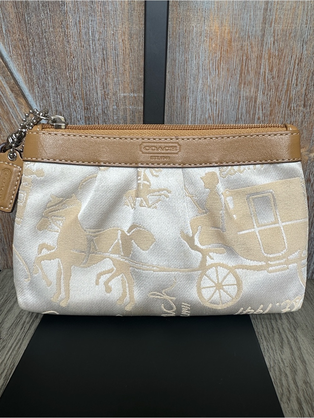 Coach Horse & Carriage Signature Canvas Wristlet Pouch Khaki and White - Picture 3 of 16